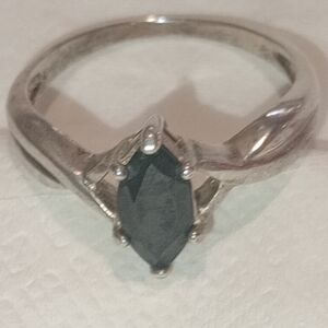Vintage Black Gem Sterling Silver Ring